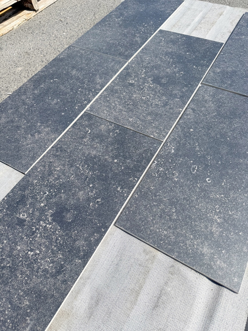 Belgian Stone Black | 297x600x10mm | Keramiek