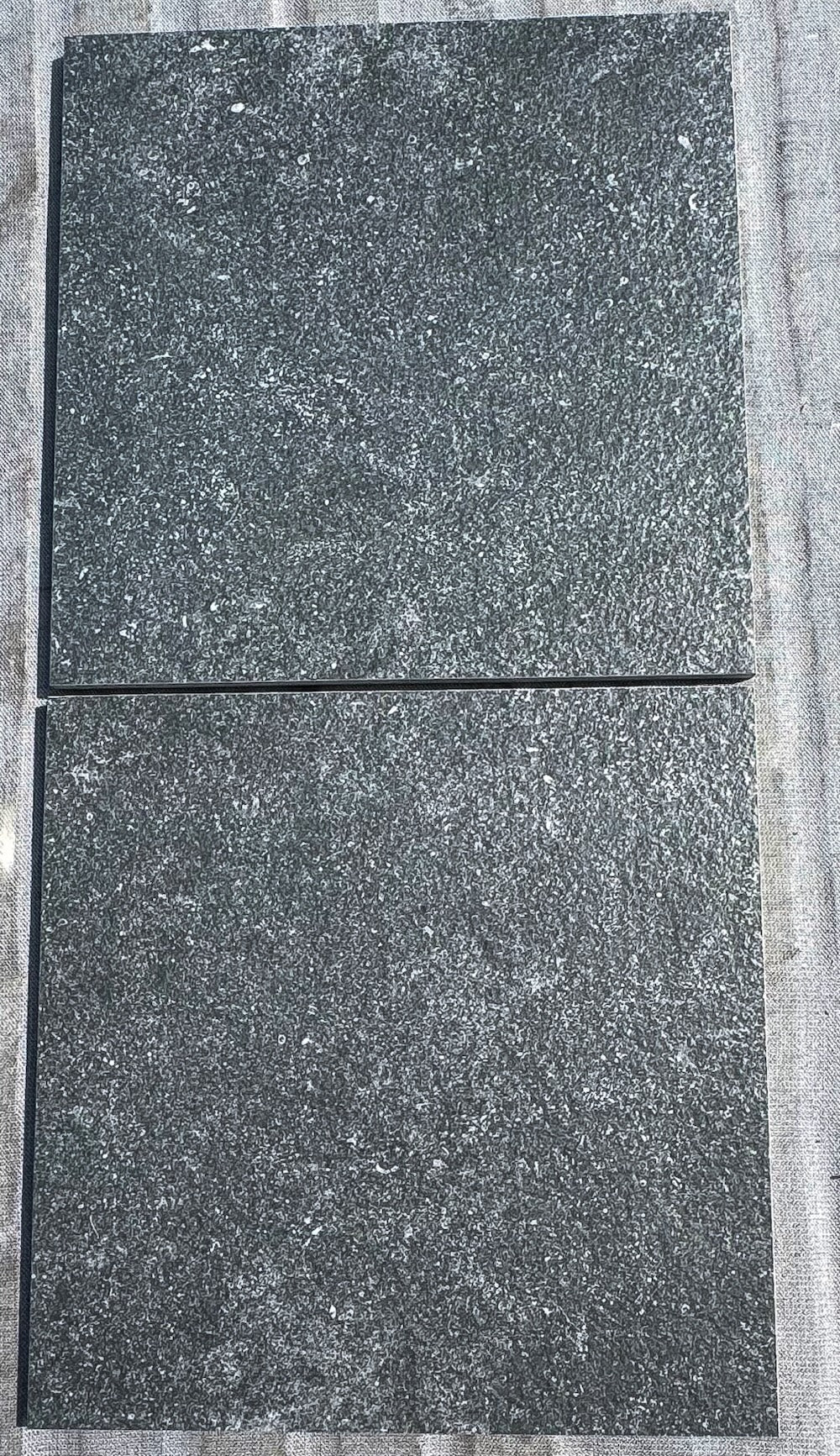 Black Scraped | 600x600x20mm | Keramiek