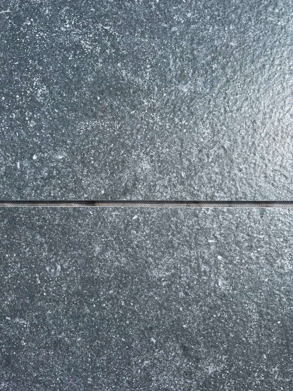Black Scraped | 600x600x20mm | Keramiek