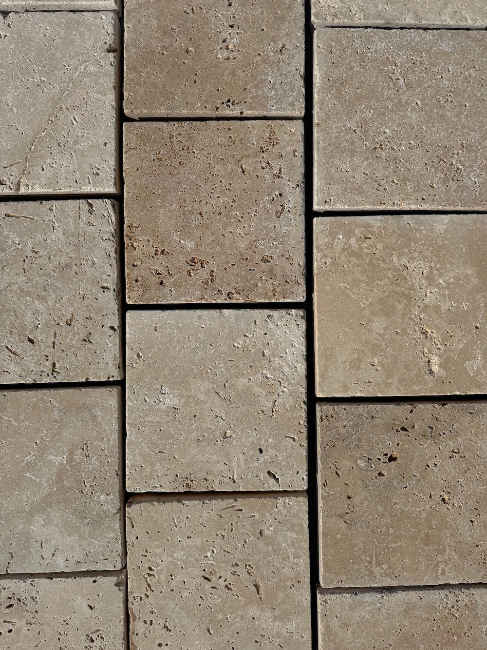 Ivory Crosscut | Ongestopt Venetum | 406x610x30mm | Travertin