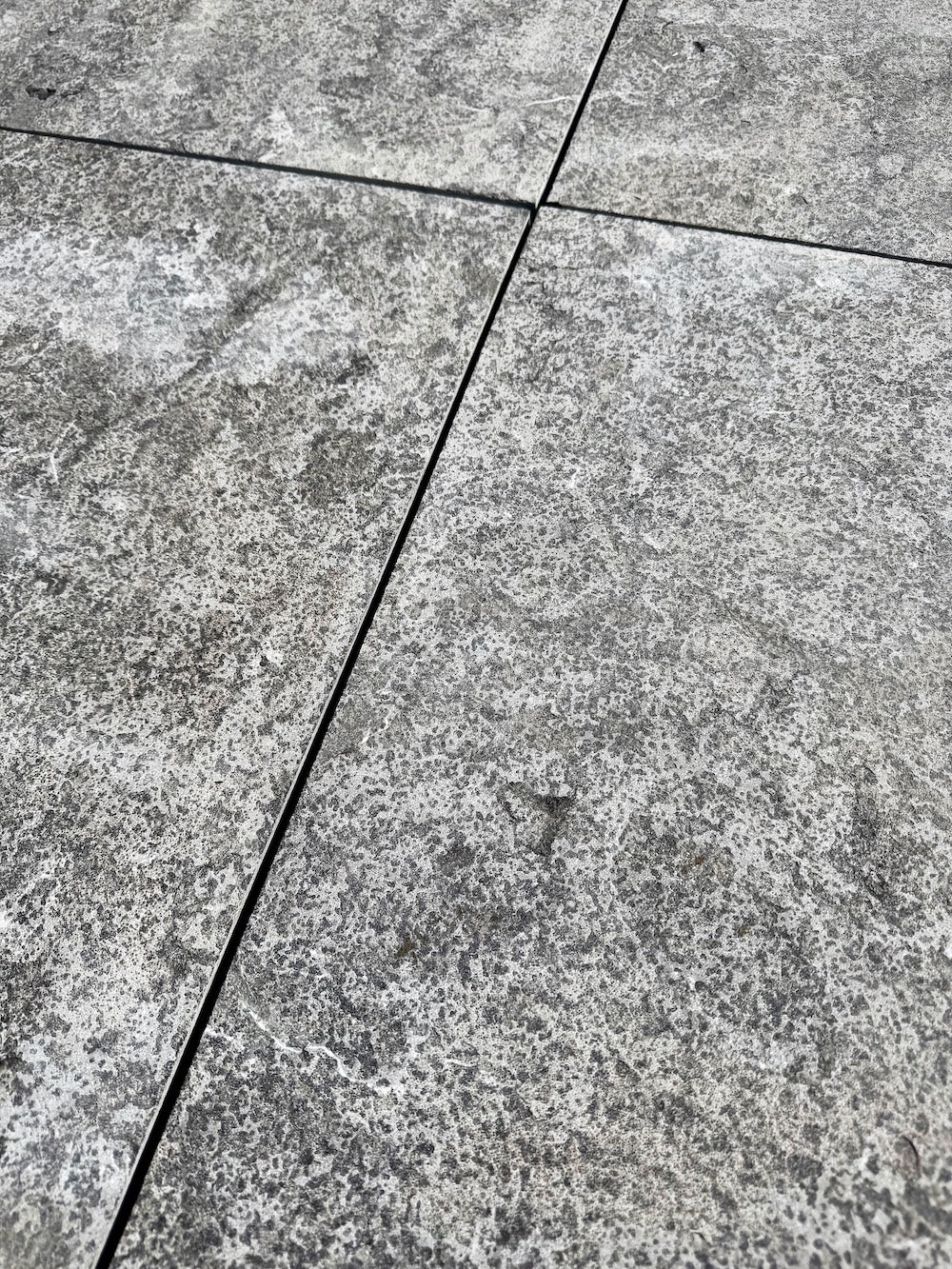 Montal Patio | 600x600x30mm | Kalksteen