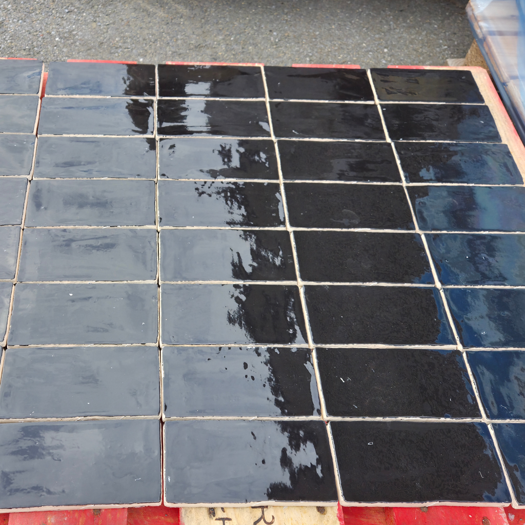 Cotswolds Nero glossy 75x150x10mm | Keramiek