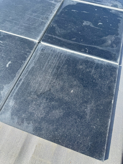 Andhra Black | Verzoet | 400x400x15-25mm | Graniet