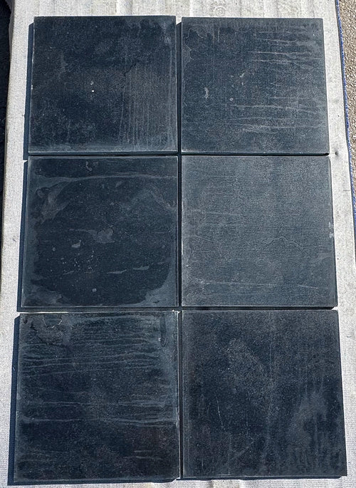 Andhra Black | Verzoet | 400x400x15-25mm | Graniet
